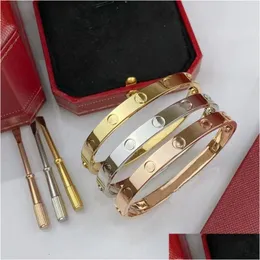 Cuff 2023 New Brand Classic Designer Bracelet European Fashion Couple For Women High Quality 316L Titanium Steel Drop Delivery Jewelry Dhucb