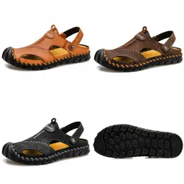 2024 Sandálias de grife de designers Slippers de laminadores de lã Flat Comfort Slides Slides Brown Silvery Popular Tamanho 38-48