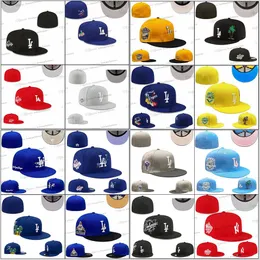 68 Färger Mix Mäns baseballmonterade hattar Royal Blue Red Black Angeles "Pink Rose Sport Full Closed Hearts Caps New York Chapeau World Series Patched SD Jan20-03