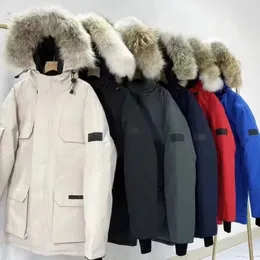 Erkekler Down Parkas Tasarımcı Ceketler Kış Kış Vücut Yürütmeci Pamuk Lüks Kadınlar Kabarık Ceketler Rüzgar Demetleri Çiftler Kalınlaştırılmış Sıcak Katlar Kaz Tasarımcı Kanadalı Parkas
