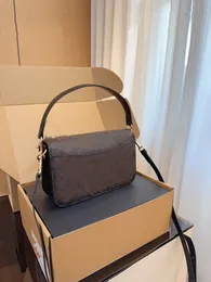 Borsa a tracolla con patta ELIZA borsa firmata borsa da donna alla moda borsa a tracolla minimalista borsa a catena