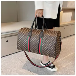 Designer duffle bag Men designer travel bag Women shoulder Duffel luggage bags Handbags Printing flowers Embossing Fashion classic baggage travels bags