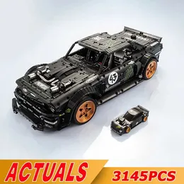 الكتل في الأسهم 33003 RC Ford Ford Mustang Hoonicorn RTR V2 Racing Car 20102 13108 MOC-22970 Building Build Toys Gift 240120