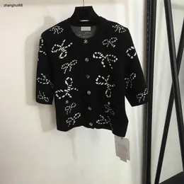 Marke Frauen luxuriöse T-Shirt Mode Tier gedruckt Knopf Kurzarm Strickjacke hochwertige Damen Obergewand 20. Januar