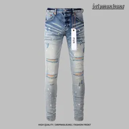 Jeans firmati viola da uomo: pantaloni alla moda impilati, strappati e slim fit.Qualità di fascia alta, streetwear retrò e stili di moda classici per un tocco hipster.
