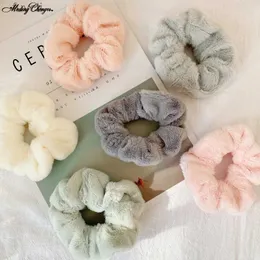 Feesthoeden Winter Schattig Konijnenhaar Groot haar Scrunchies voor meisje Vrouw Pure kleur Elastisch haar Touwen Wassen Gezicht Hoofdband Haaraccessoires YQ240120