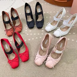 2024women 's Dress Shoes Bow Silk 하이힐 샌들 발레 펌프 발 뒤꿈치 Mary Jane 9.5cm 럭셔리 디자이너 신발 화이트 레드 핑크 웨딩 스틸레토 하이힐 35-41