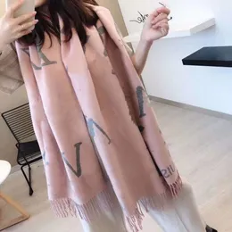 Stylish Women Cashmere Designer Scarf Full Letter Tryckt Scarves Soft Touch Warm Wraps With Tags Autumn Winter bekväm Echarpe Luxe Long Shawls med presentförpackning