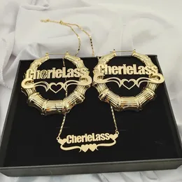 Set di collana con nome personalizzato e set di orecchini a cerchio di bambù Set di collana di orecchini personalizzati in acciaio inossidabile Set di gioielli con nome per la madre 240119