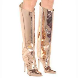 Женские ботинки, новые, на тонком высоком каблуке, на средней трубке, модные женские сапоги из металлической кожи, до колена 12 см, 07091011