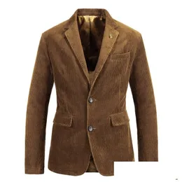 Męskie garnitury Blazers Suit Retro Fashion Casual Corduroy Slim Fit Solid Kolor Mężczyzna Osobowość Kurtka Duża rozmiar M-4xl Drop dostawa appa dhty9