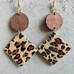 Dangle Earrings Designer Round Wood Genuine Leather Square 2024 Cow Print Cowgirl المجوهرات البسيطة بالجملة