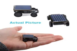 Rolig Mini Kit Novel Toys Solar Energy Powered Mini Car Cackroach Power Robot Bug Grasshopper Education Gadget Toy for Childre8956532