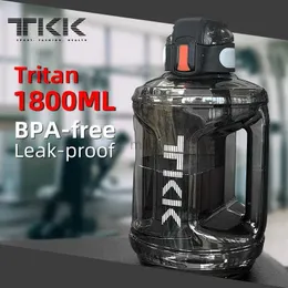 borraccia TKK 2300ml Borraccia sportiva Senza BPA Grande capacità Materiale Tritan per esterni Bollitore da viaggio per adulti Palestra Fitness Brocche 240122