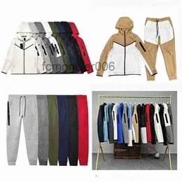 Mens Designer Tracksuit Sets Skinny Tracksuits Stylish Chunky Tech Fleece Men's Women's Pants Sports Zipper Jacket Jogging Z6 J0EP