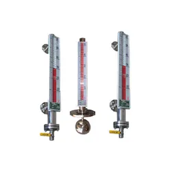 Hochtemperatur-Füllstandsanzeige mit elektrischer Heizung und magnetischer Klappe an der Oberseite