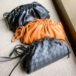 Złota hobo tkana tote biała mini torebka mini worek damska męska chmura nawet 10A designerska torba sprzęgła lustro jakość torebki torebki makijaż makijaż crossbody torba