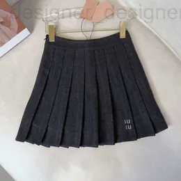 MIUI MIUI JANIRTS DESIGNER Autumn Skirt Skirt Short Women Designer Dress Trendy Anti-F-Facted Clined Clined Clied Clisted Conversion and Sexy Ultra Short Skirt Olding