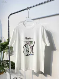 Designer t shirt homens roupas de marca para homens verão top moda logotipo impressão em torno do pescoço homem camisa 22 de janeiro