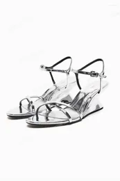 Sandalen RIBETRINI 2024 Marke High Heeled Frauen Knöchel Riemen Schnalle Sommer Mode Keile Einfache Design Schuhe Für Damen