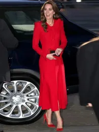 Prinsessan Kate Middleton Ny lyxmode Autumn Högkvalitativ damer Elegant Casual Party Office Sweet Sleeve Red Dresses