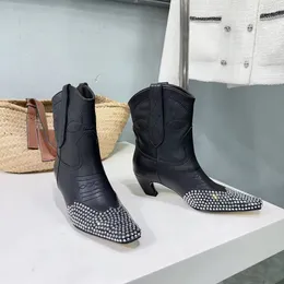 Designerskie buty khaite kobiety dalls buty mody skórzane małe kwadratowe zamszowe buty kowbojskie