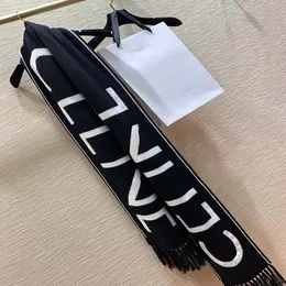 Scarf Designer Luxury Winter Wool Scarf Women's 100% Cashmere Letter Warm and Comfortable Touch Two Sizes 200 * 100CM and 20 * 220cm Advanced Scarves New Gift Fashion Style