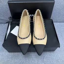 Diseñador de moda cadena puntiaguda zapatos de vestir de fondo plano marca francesa moda mujer mocasines zapatos de ocio Chaussure de alta calidad negro para mujer zapato casual Scarpe