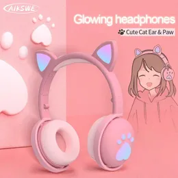 سماعات الرأس Aikswe Bluetooth سماعات الرأس المتوهجة اللطيفة Cat Cat Ear Girls Girl