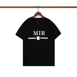 Designer Amirri Men T Shirts Classic Foundation Short Sleeve Shirt Luxury Hip Hop Street Populära män Kvinnor T-shirt Pure Cotton Asia 831