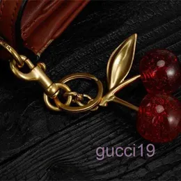 Брелок для ключей с кристаллами вишни, красный цвет, женская сумка для девочек, подвеска в виде автомобиля, модные аксессуары, украшение для фруктовой сумки PD8T
