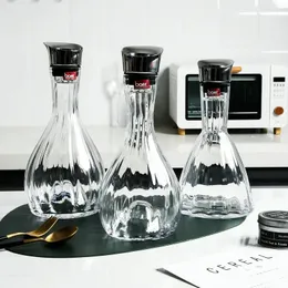 Europäischer Weinspender mit Filtersieb, handgefertigter Glas-Wasserfall-Dekanter, schnelles Flaschenzubehör 240122