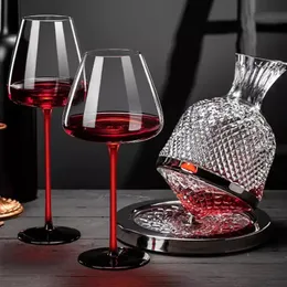 1500mlIl decanter per vino rosso di fascia alta è realizzato in materiale di cristallo di vetro e ruota di 360 gradi per accelerare la velocità di decantazione 240122