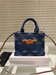 Borse Cel firmate Pacchetto ascellare Borse a tracolla Capacità Borsa tote in tela per donna Nuova borsa a tracolla monospalla semplice e alla moda Lettera stampata