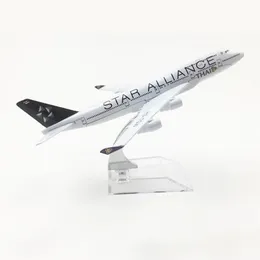 1400 Scale Aircraft Boeing 747 Thai Star Alliance 16cm Alloy Plane B747 Model Toys Kids Kids Gift for Collection 240118