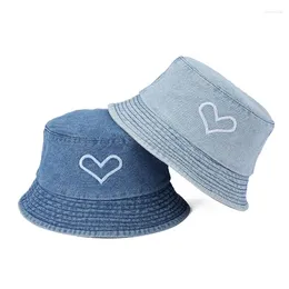 Boinas Moda Mujer Lavado Denim Sólido Vintage Bucket Sombreros Lady Male Primavera Verano Otoño Pescador Cap Hat Corazón Bordado