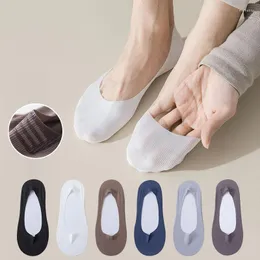 Herrstrumpor Sommarmens osynliga ingen show Solid Color Breattable Low Cut Ankle Boat Men Male Silicone Non-Slip Sock Slippers