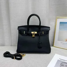 DHgate.com:2024Full-Grain Togo Leather Crossbody Bag with DHgate.com:2024Full-Grain Togo Leather Crossbody Bag with