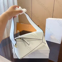 Ny varumärke hobo designer väska spegel kvalitet läder crossbody väskor för kvinnliga modekvinna underarm handväska utomhus resande lyxiga handväskor lady clutch handväska