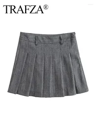 스커트 Trafza Spring Women Fashion Pleated Pinstripes Short Short Skirt 여성 지퍼 텍스처 다목적 여성 미니