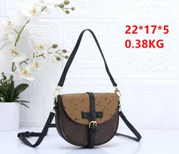 All-Match Designer Creative Design Presbyopic Sadel Bag High-klass Sense Nisch Square Bag Crossbody Axel Underarm Påsar Kvinnor