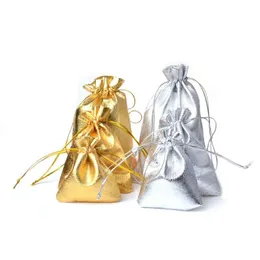 Kolyeler 100pcs 5x7 7x9 9x12cm 11x16cm Drawstring Hediye Çantaları Metalik Folyo Organza Poşetleri Noel Düğün Partisi İyilik Hediyeler Şeker Çantaları