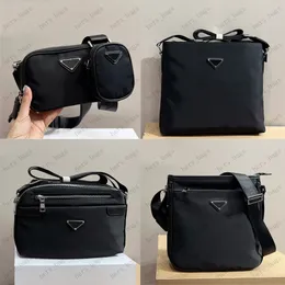 Erkek Naylon Tasarımcı Crossbody Bag Klasik Siyah Omuz Çantası Kadınlar İçin Lüks Evrak Çantası Moda Çantaları Günlük Kamera Çapraz Vücut Çantaları