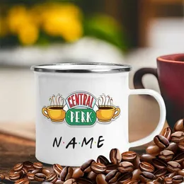 Стаканы, бесплатная доставка, индивидуальное имя, чашка с дизайном Central Perk, 12 унций, эмалированная, оптовая продажа, кофейная кружка, чашки для чая, молока, Прямая поставка