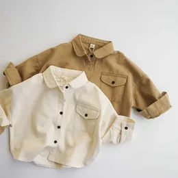 Giacche per bambini Primavera e autunno Risvolto Giacca da camicia vintage da bambino Cappotto monopetto in cotone coreano per ragazzi e ragazze 240123