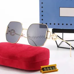 Designer Occhiali da sole quadrati vintage Donna Occhiali da sole oversize siamesi per donna uomo Marchio di lusso Senza montatura Obiettivo oceano Grandi sfumature Oculos De Sol