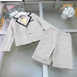 Populära babybanor Designer Kids Formell klänning Storlek 90-160 LOGO Tryckt stort lapel Långärmad jacka och shorts Jan20