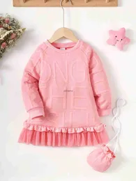 女の子のドレス2pcsキッズ服ガールファッションドレスレター長袖のメッシュロングスカート+子供の女の子のためのショルダーバッグスーツ2〜8年