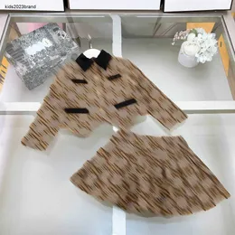 새로운 베이비 트랙 슈트 키즈 공식적인 드레스 소녀 코트 세트 크기 100-160 레터 로고 그리드 디자인 재킷 및 주름 스커트 Jan20