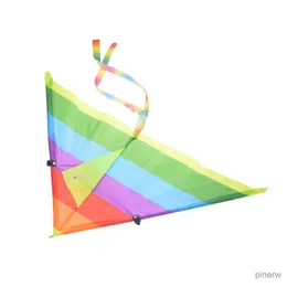 Kite Acessórios 1PC Rainbow Kite Brinquedos para bebês ao ar livre para crianças sem barra de controle e linha